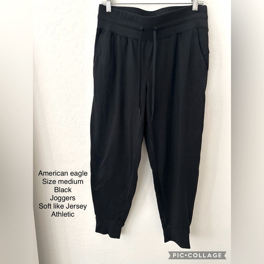 American eagle size medium
Jogger